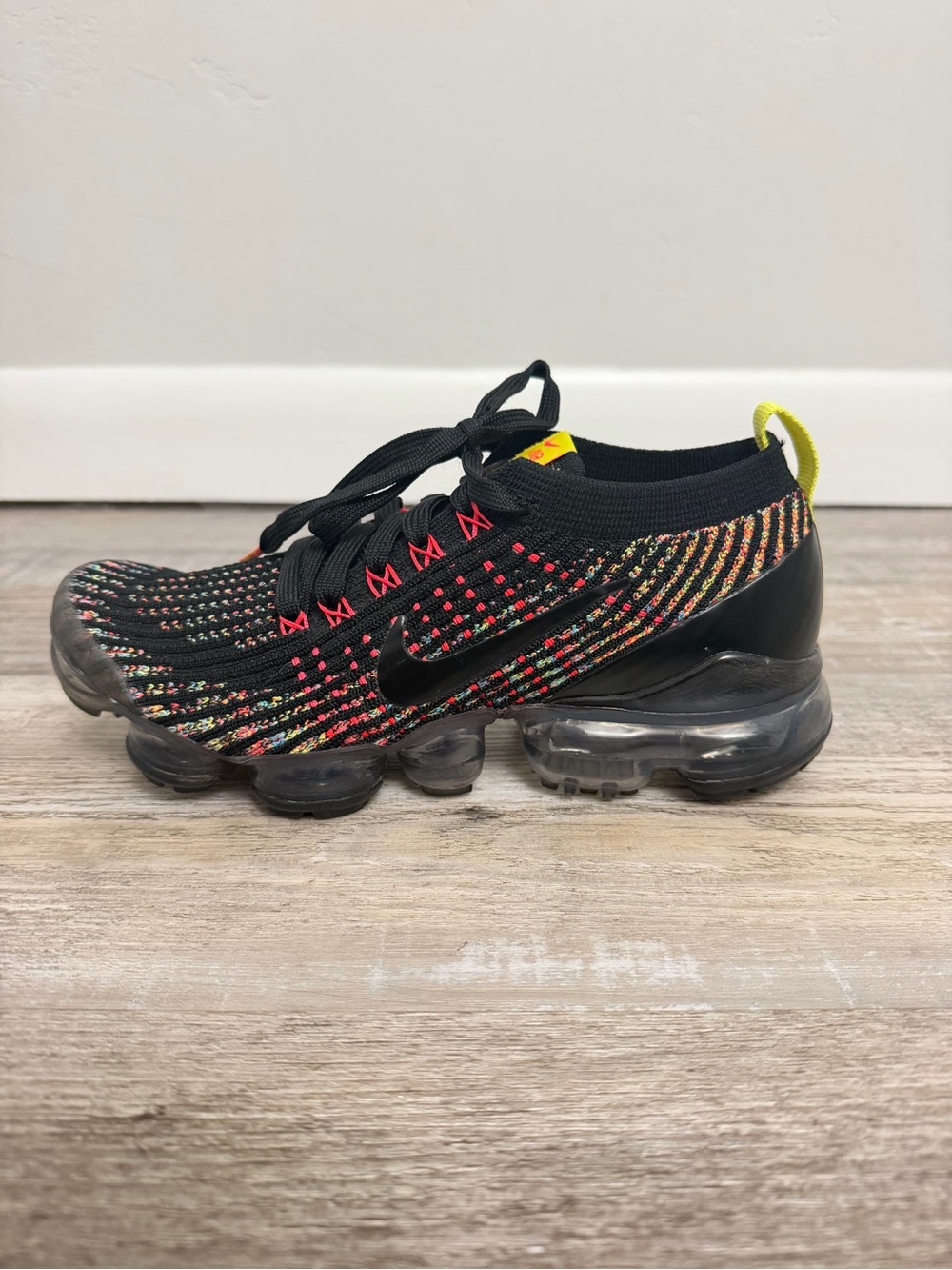 Nike W’s Air VaporMax Flyknit 3 Shoes in Black/Multi-Color, size 6.5 NEW w/o box